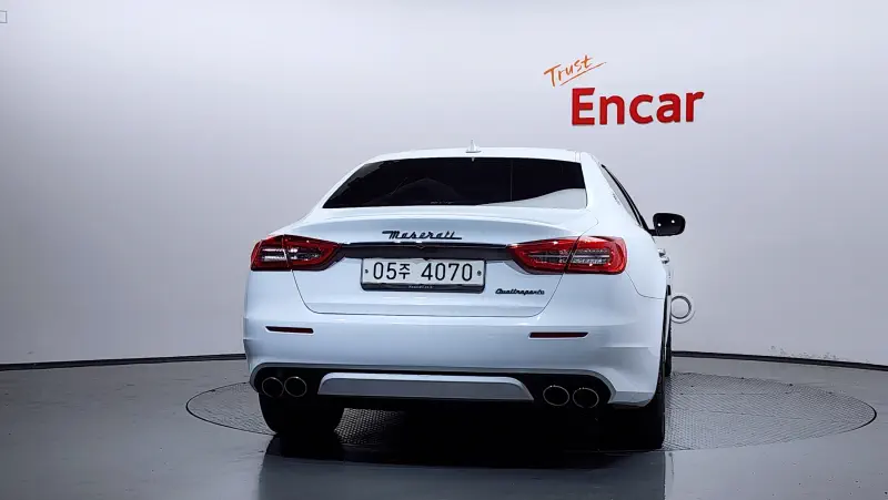 Maserati Quattroporte