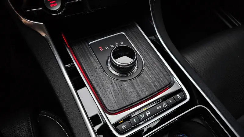 Jaguar XF