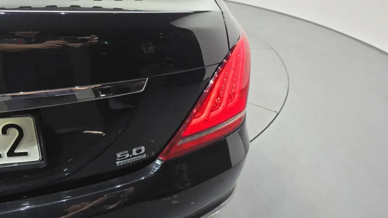 Genesis EQ900