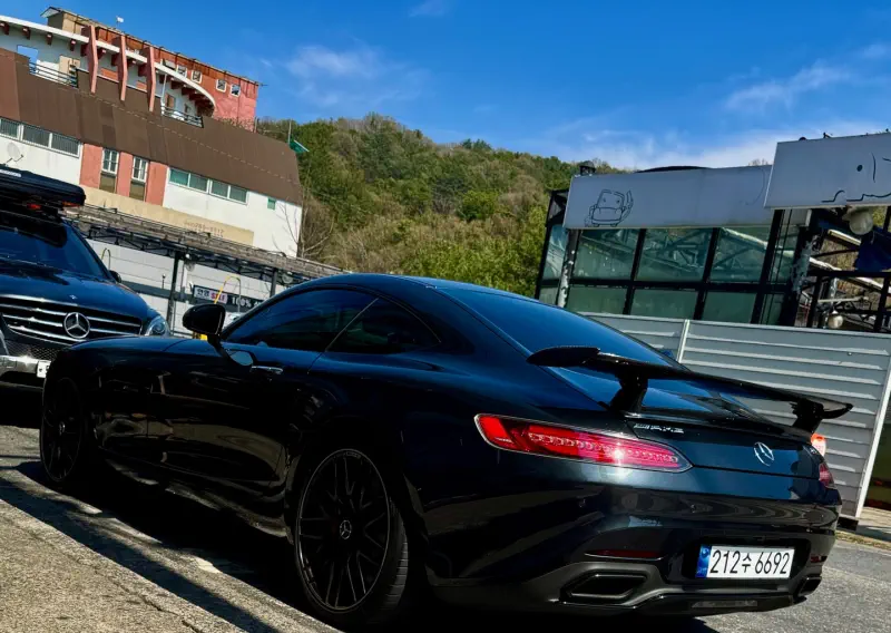 Mercedes-Benz AMG GT