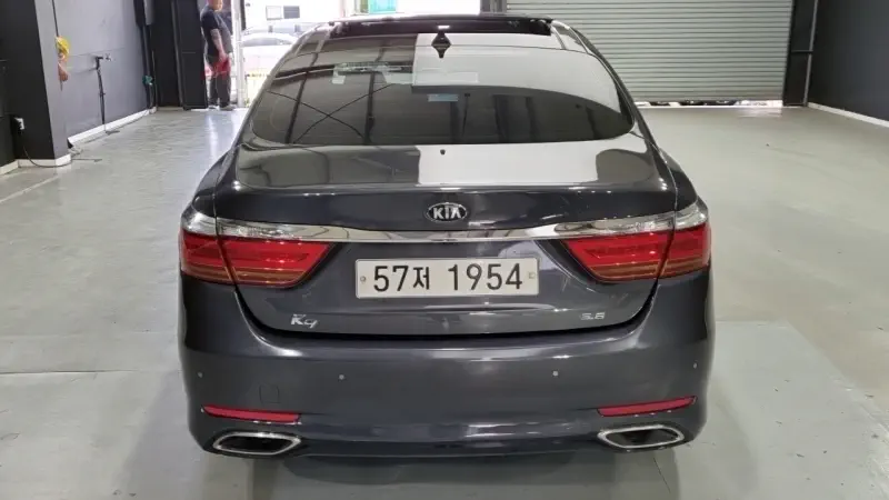 Kia K9