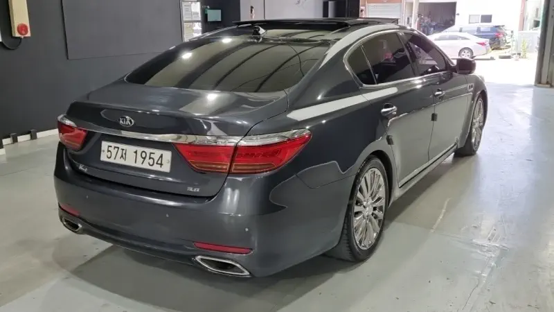 Kia K9