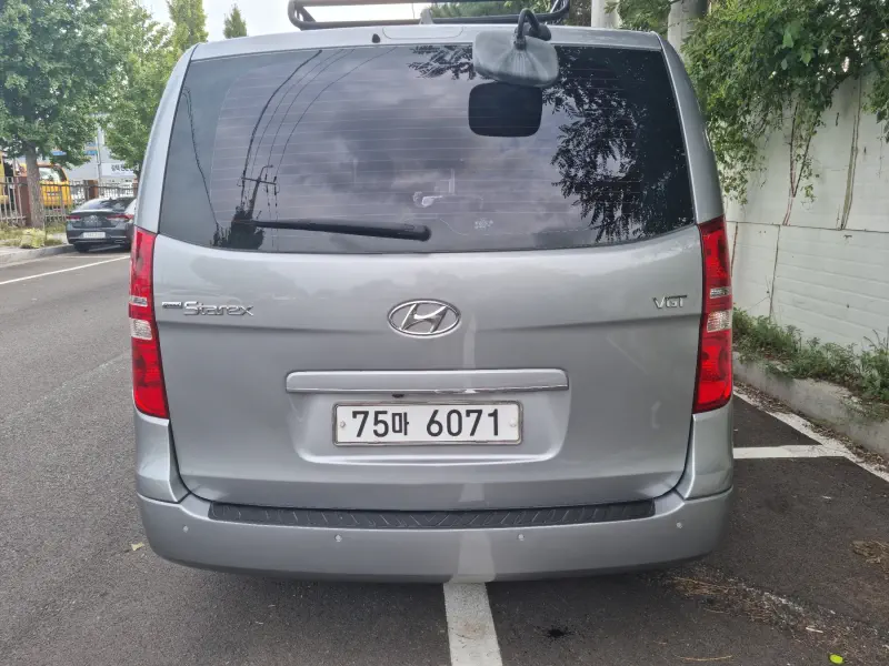Hyundai Grand Starex