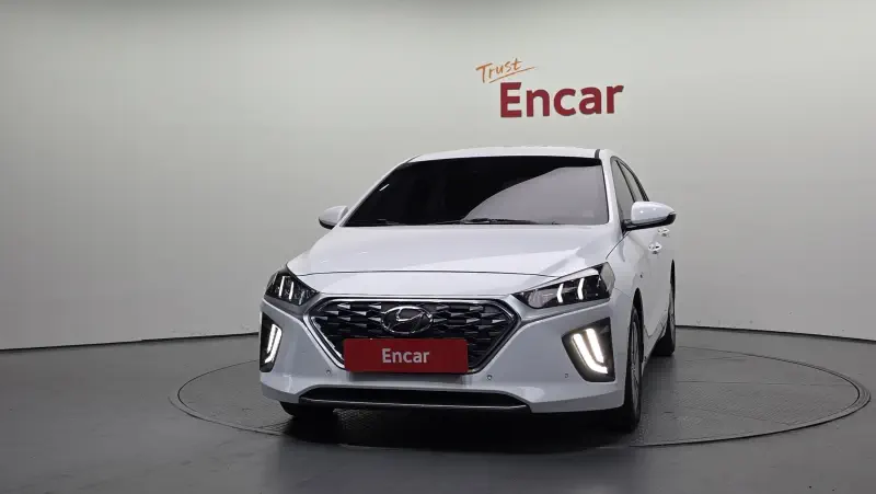 Hyundai Ioniq