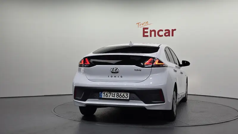 Hyundai Ioniq