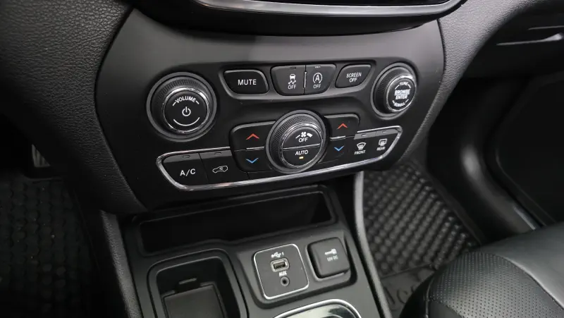 Jeep Cherokee