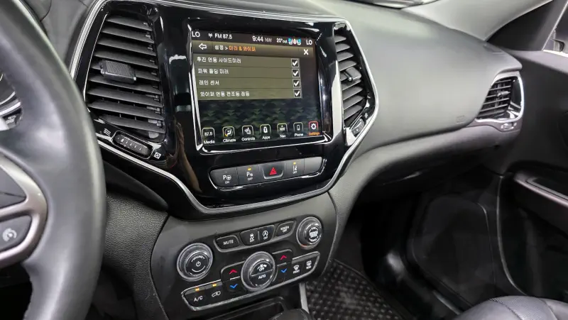 Jeep Cherokee