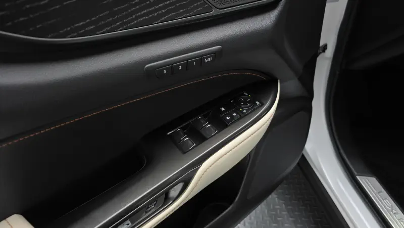 Lexus NX350h