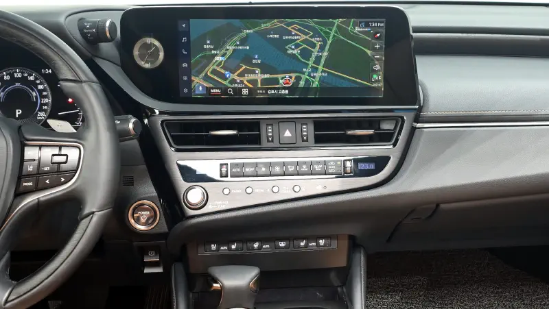 Lexus ES300h