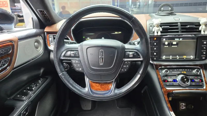 Lincoln Continental