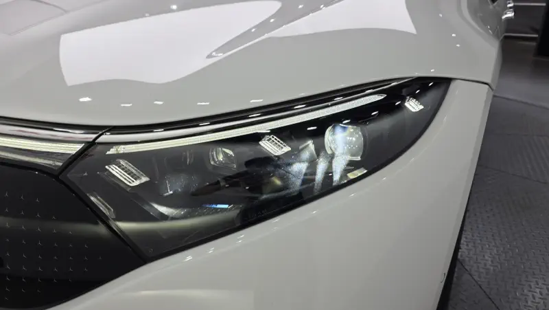 Mercedes-Benz EQS