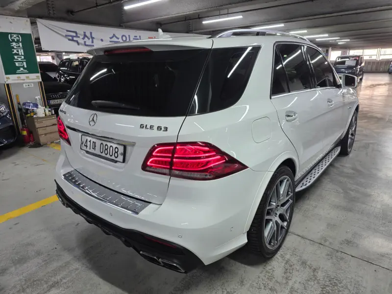 Mercedes-Benz GLE-Class