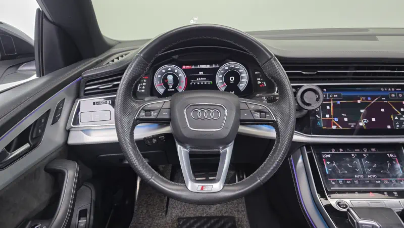 Audi Q8