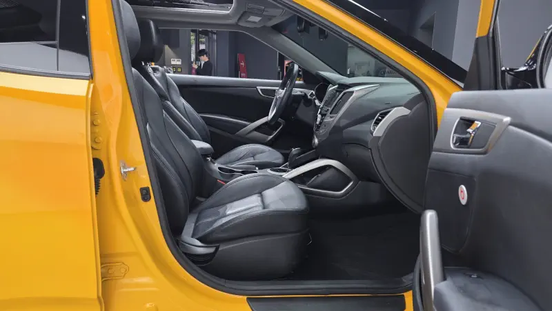 Hyundai Veloster