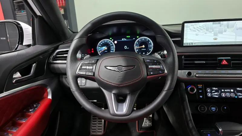 Genesis G70