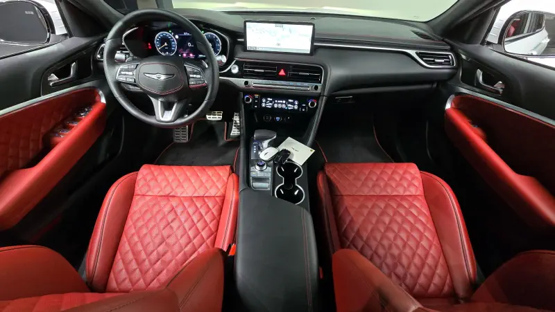 Genesis G70