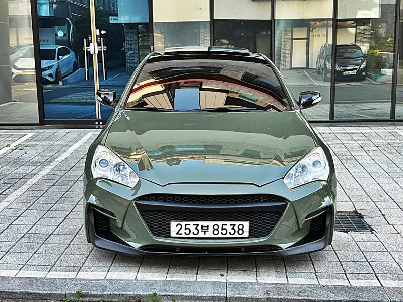 Hyundai Genesis