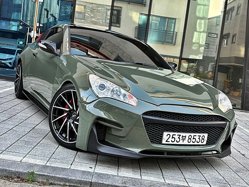 Hyundai Genesis