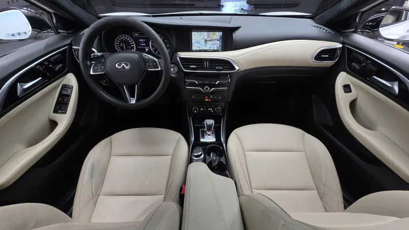 Infiniti QX30