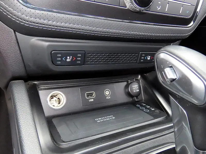 SsangYong Rexton Sports Khan