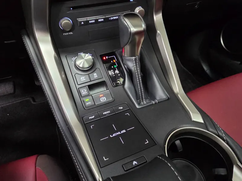Lexus NX300h