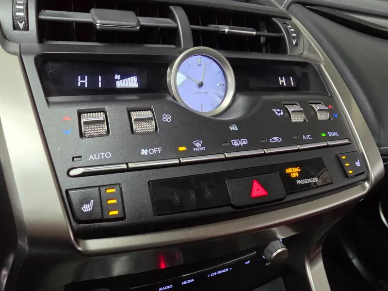 Lexus NX300h