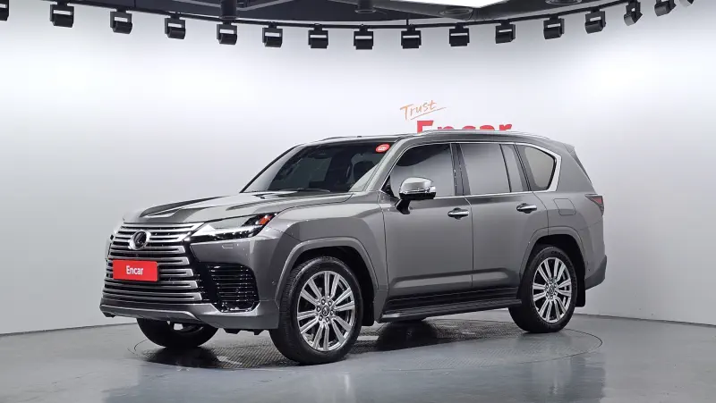 Lexus LX570