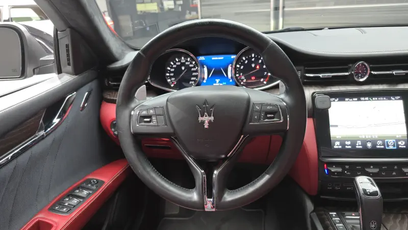 Maserati Quattroporte