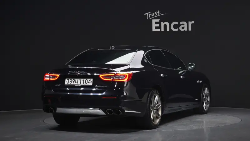 Maserati Quattroporte