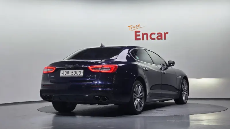 Maserati Quattroporte
