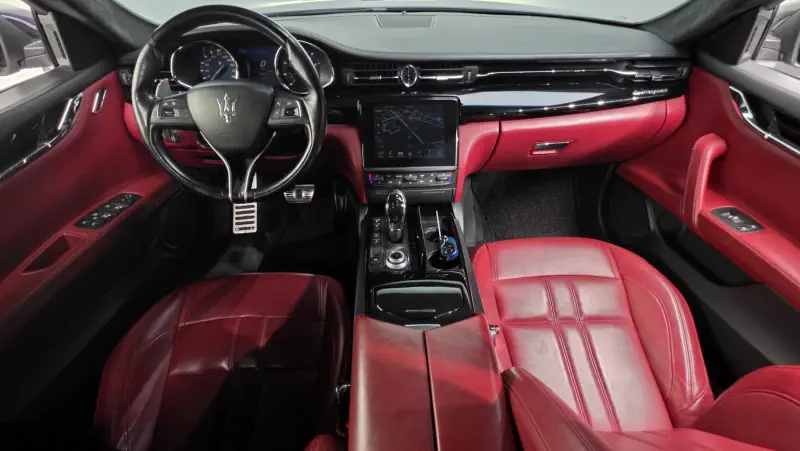 Maserati Quattroporte