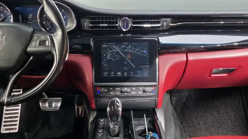 Maserati Quattroporte