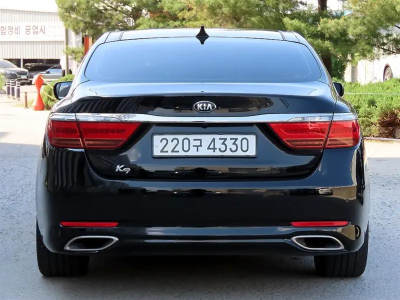 Kia K9