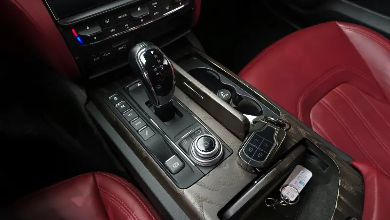 Maserati Quattroporte