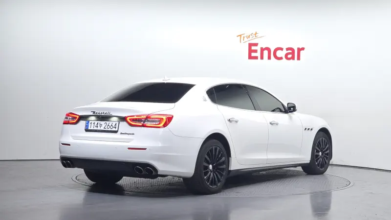 Maserati Quattroporte