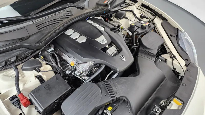 Maserati Quattroporte