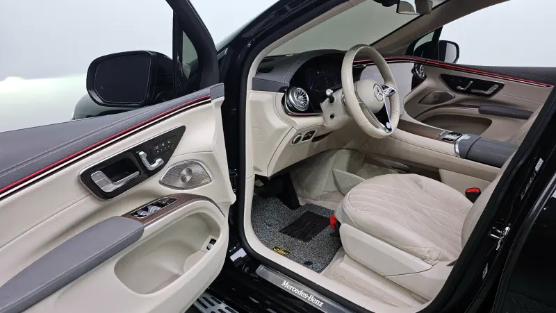 Mercedes-Benz EQS SUV