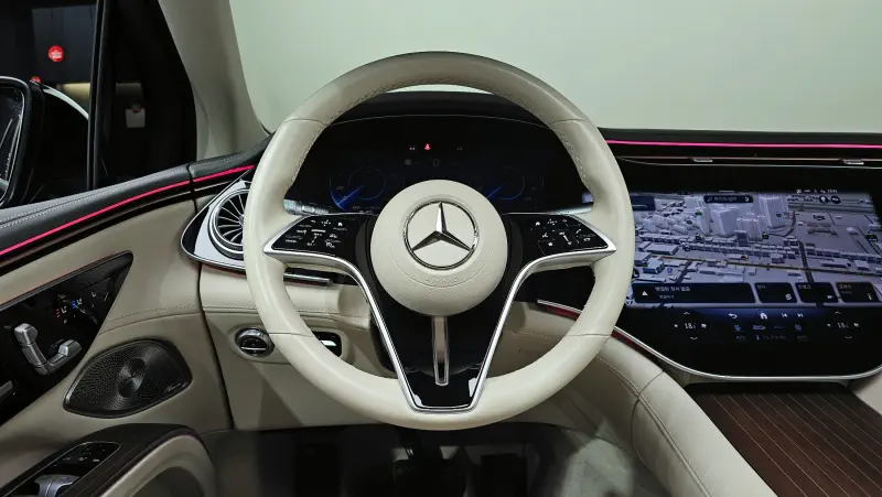 Mercedes-Benz EQS SUV