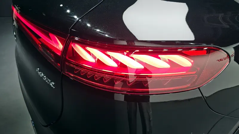 Mercedes-Benz EQS SUV