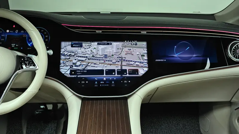 Mercedes-Benz EQS SUV