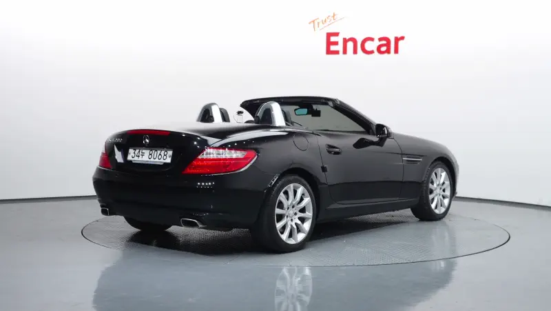 Mercedes-Benz SLK-Class