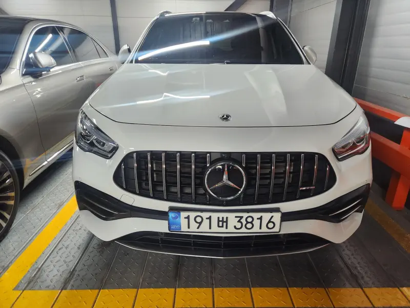 Mercedes-Benz GLA-Class