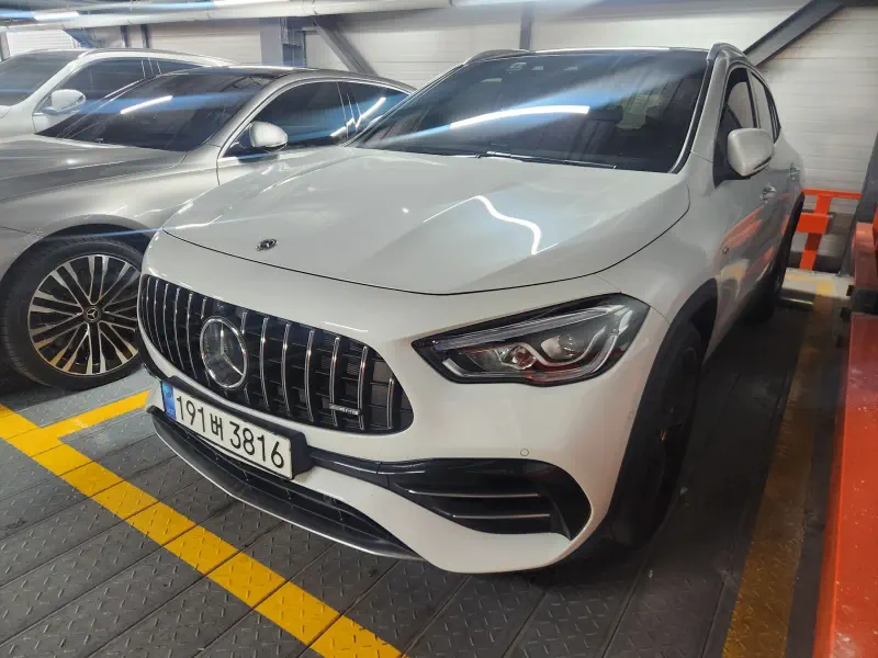 Mercedes-Benz GLA-Class