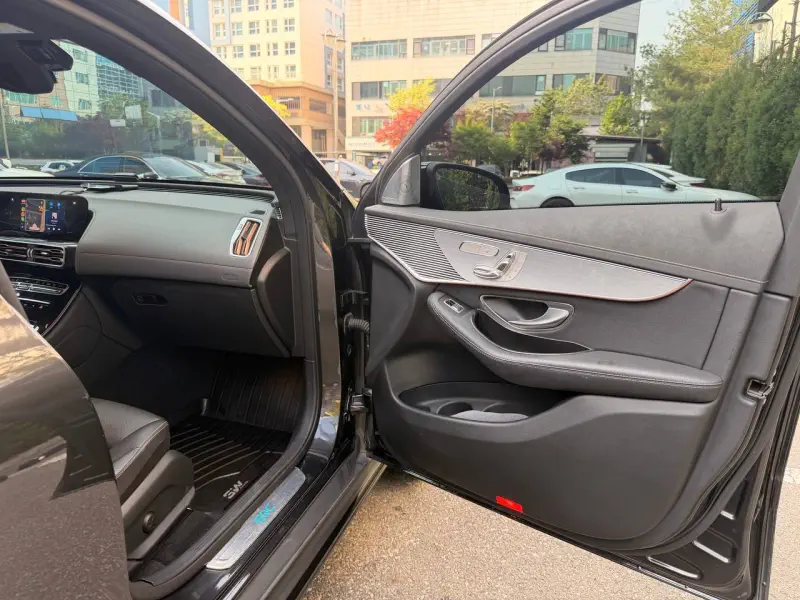 Mercedes-Benz EQC