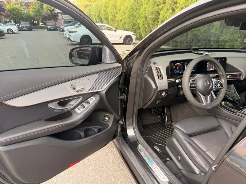 Mercedes-Benz EQC