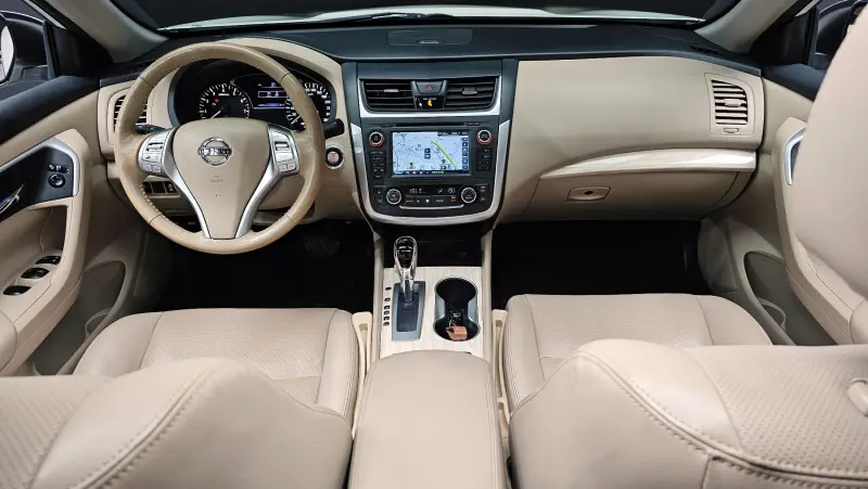 Nissan Altima