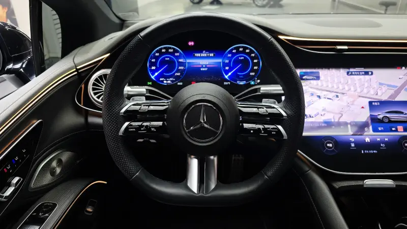 Mercedes-Benz EQS