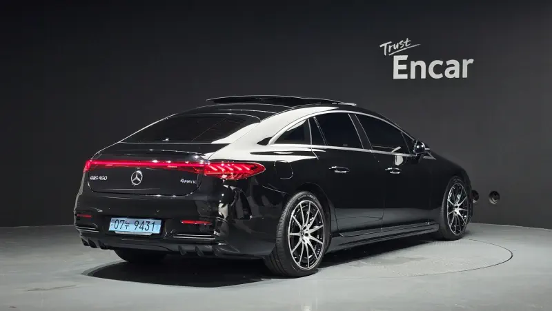 Mercedes-Benz EQS