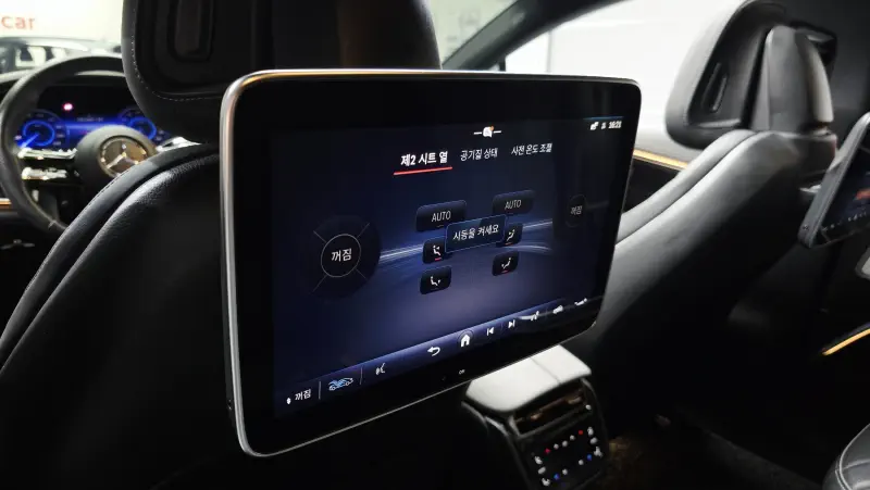 Mercedes-Benz EQS