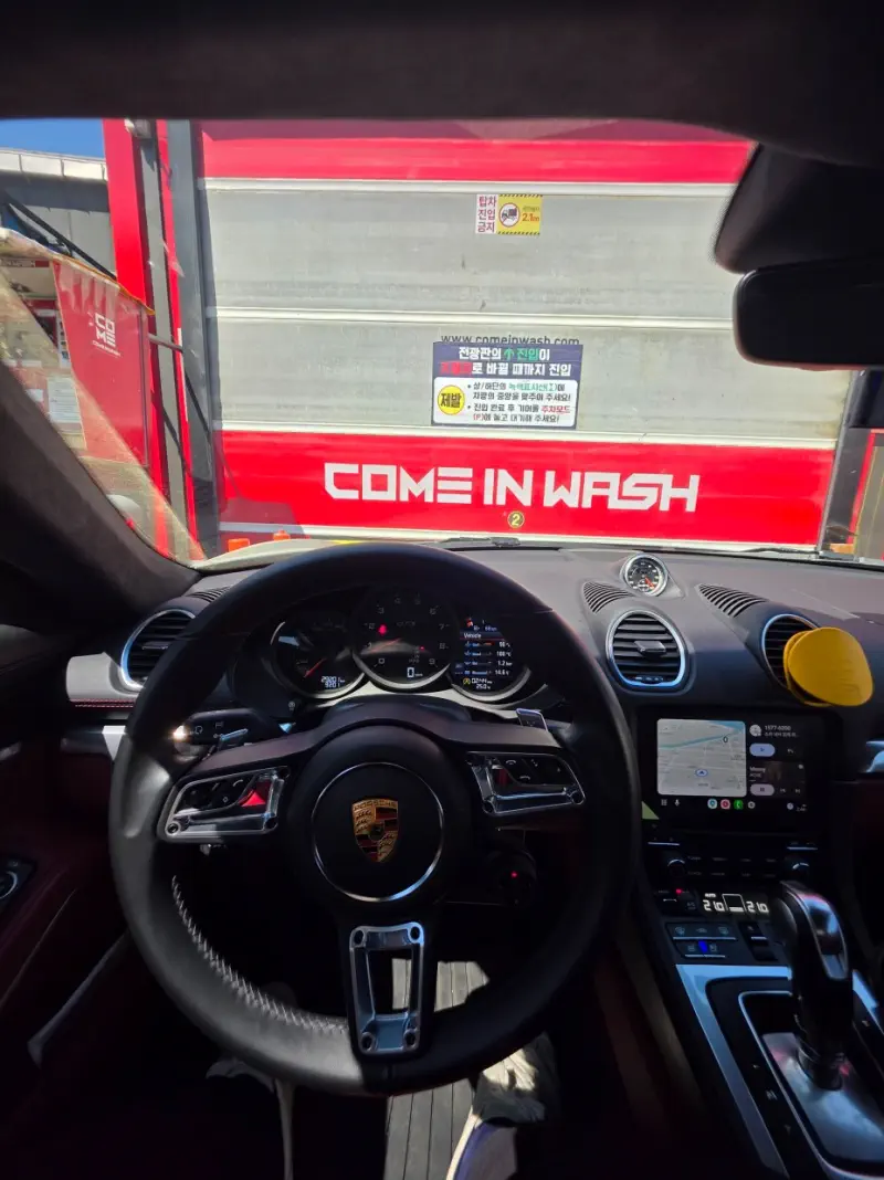 Porsche Cayman